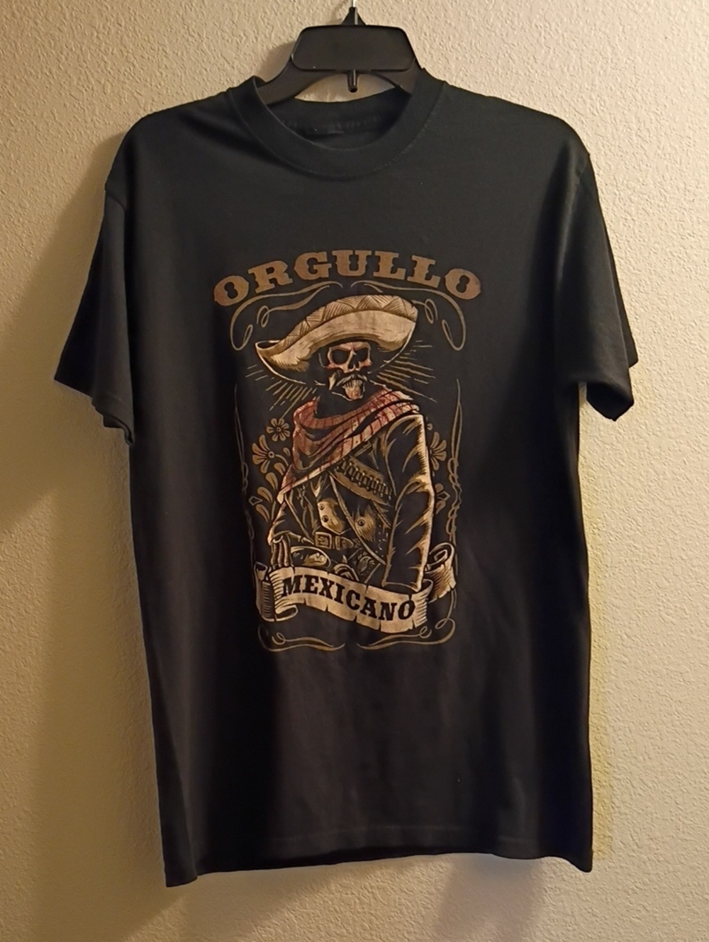 Fifth Sun Aztlan "Orgullo Mexicano" Skeleton Graphic Tee - Black
Listing Descrip